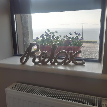 Our View Bed & Breakfast Дулин Екстериор снимка